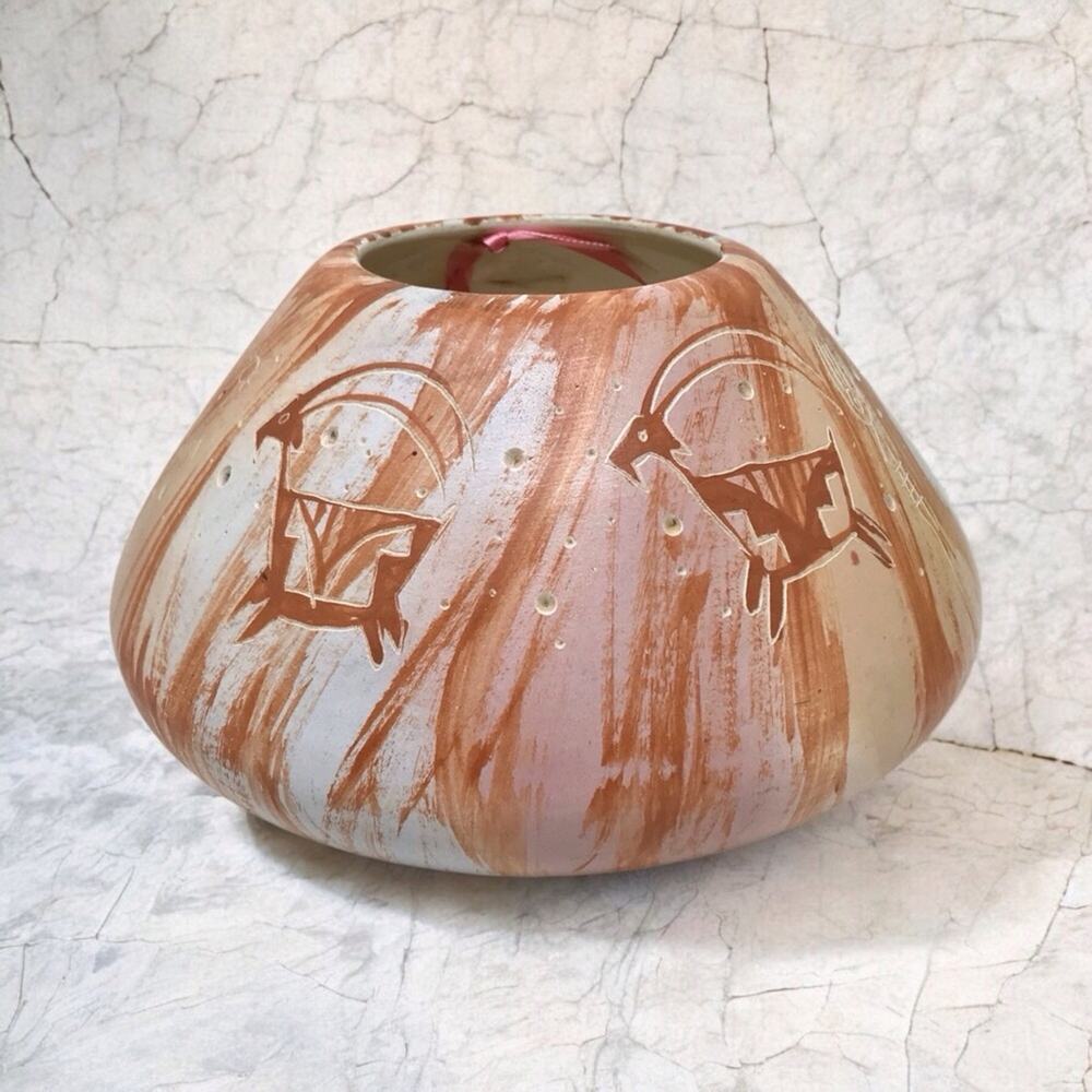 Navajo Signed Etched Handcrafted Ceramic Art Vase Brown & Cream Southwest